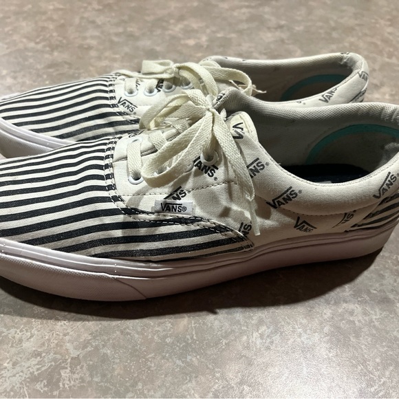 VANS COMFY CUSH ERE PINNED BLACK WHITE BEETLEJUICE SHOES ME S SIZE 11 - Picture 5 of 10